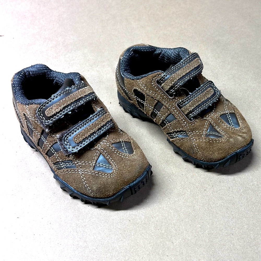 Dress shoes kids size 7.5